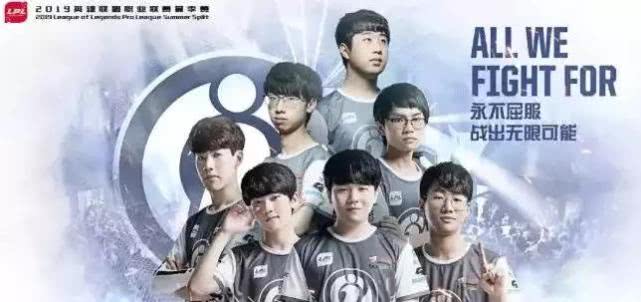 在足球界 在足球界